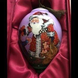Ne’Qwa Art Santa Ornament
